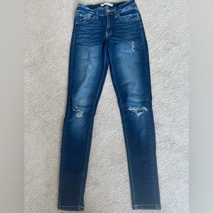 Kancan Skinny Jeans. Low/Mid rise. Size 1/25